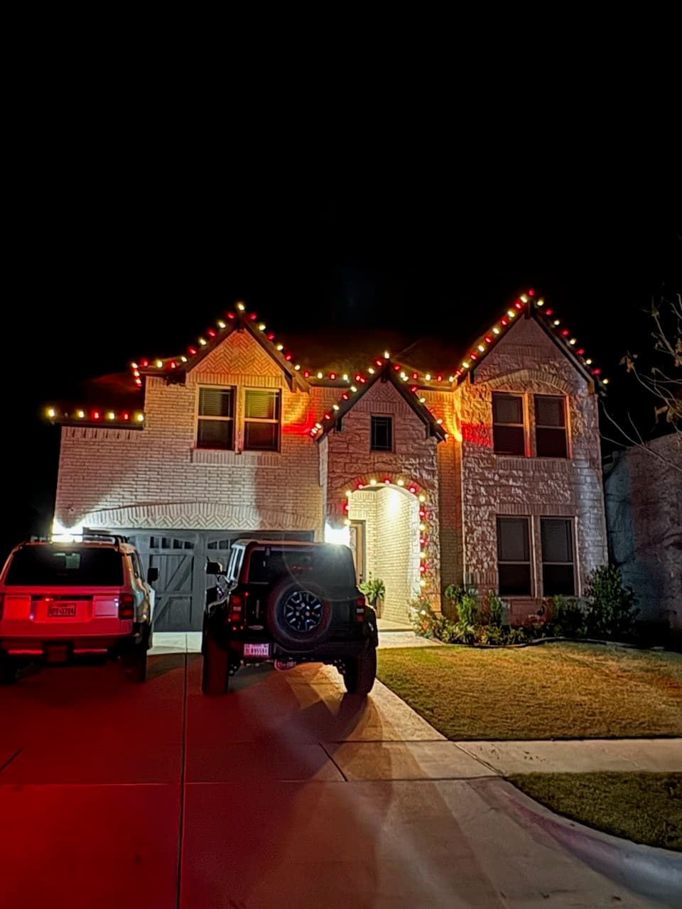 Gallery photos for Festive Holiday Lights Installation: Image #2