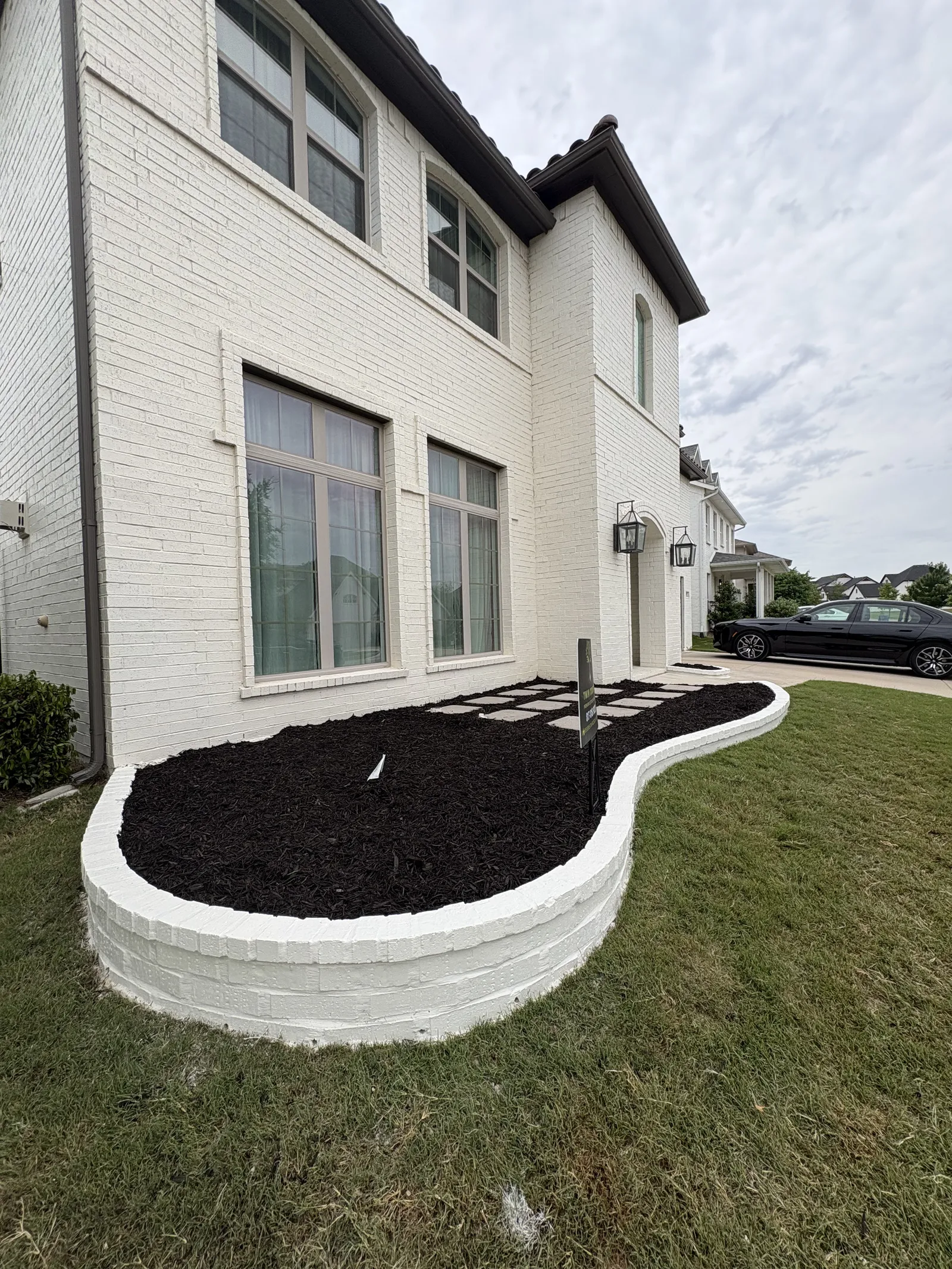 Flower Bed Installation project photo